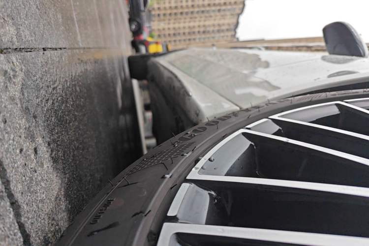 Used Mercedes-Benz C-Class 2024 Restyled C 260 L Sport Edition Right Side Sill