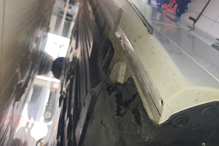 Used Mercedes-Benz C-Class 2024 Restyled C-Class 260 L Sport Edition Right Side Sill