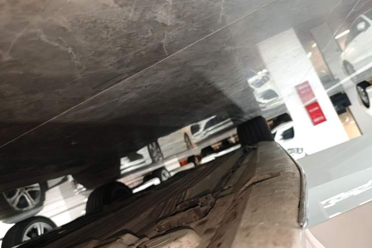 Used Mercedes-Benz C-Class 2024 Restyled C 200 L Sport Edition Right Side Sill