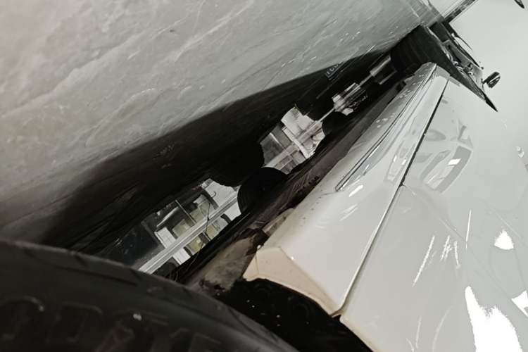 Used Mercedes-Benz C-Class 2024 C 200 L Sport Edition Right Side Sill