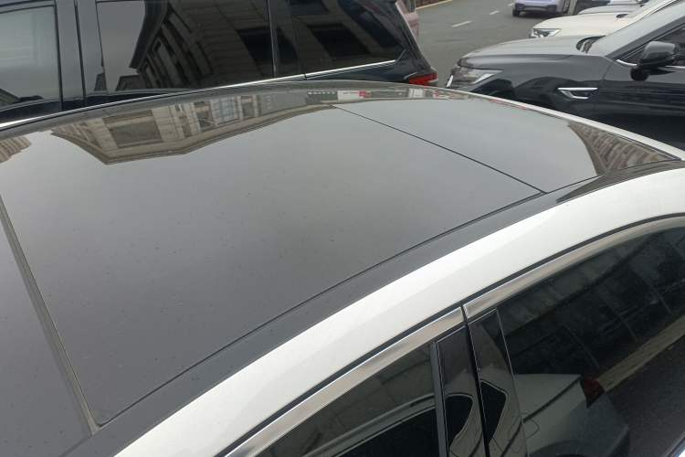 Used Mercedes-Benz C-Class 2024 Second Facelift C 260 L Sport Edition Roof