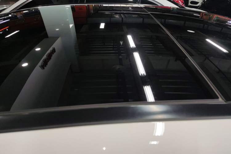 Used Mercedes-Benz C-Class 2024 Second Facelift C 260 L Sport Edition Roof