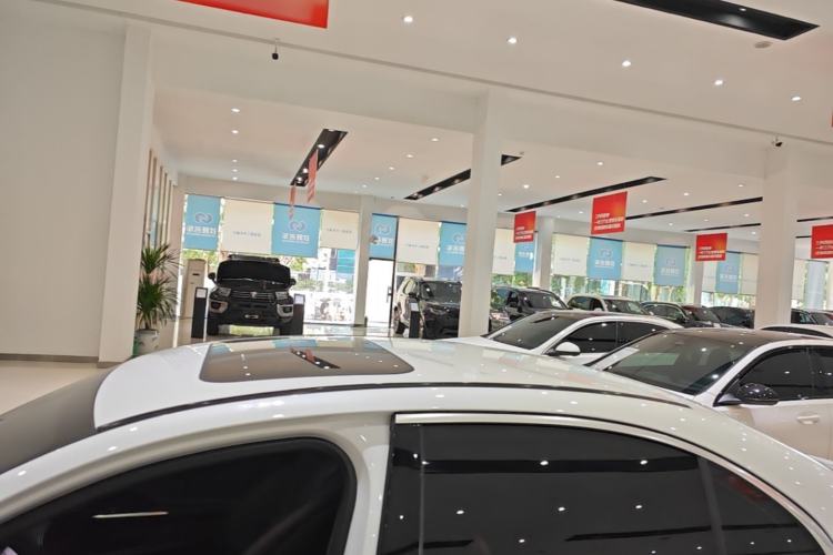 Used Mercedes-Benz C-Class 2024 C 200 L Sport Edition Roof