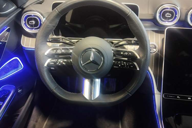 Used Mercedes-Benz C-Class 2024 Facelifted C-Class 260 L Night Edition Sports Version Steering Wheel