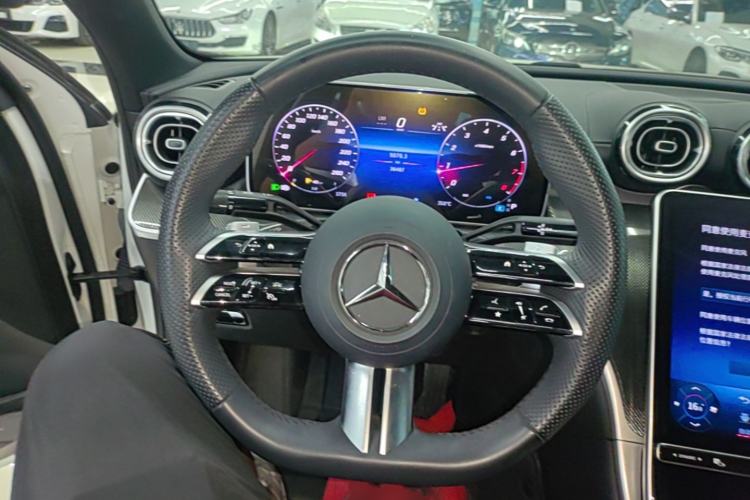 Used Mercedes-Benz C-Class 2024 Second Facelift C 260 L Sport Edition Steering Wheel