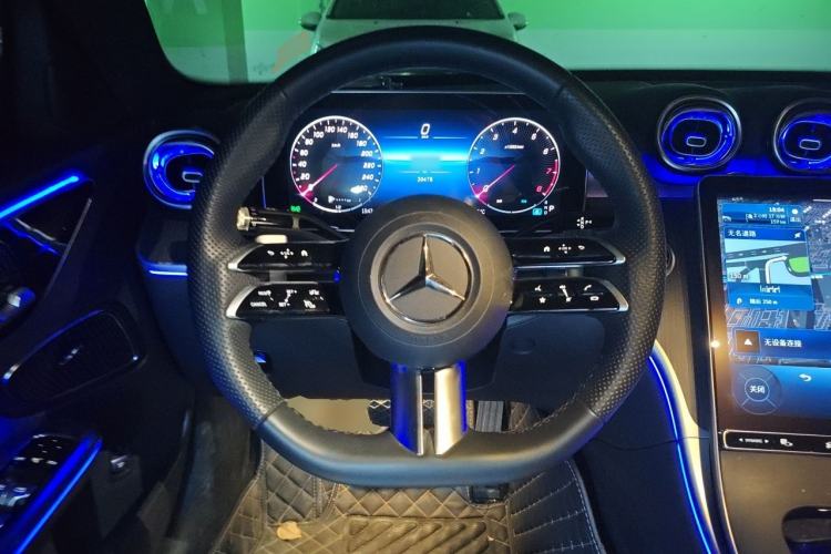 Used Mercedes-Benz C-Class 2024 Second Facelift C 260 L Steering Wheel