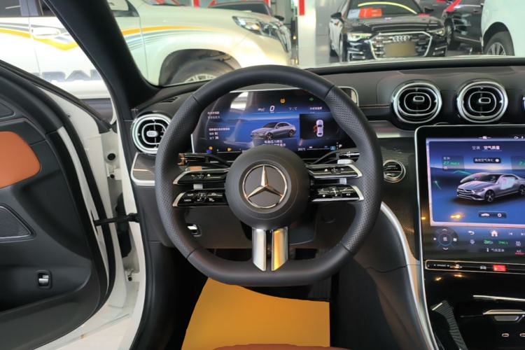 Used Mercedes-Benz C-Class 2024 Second Facelift C 260 L Sport Edition Steering Wheel
