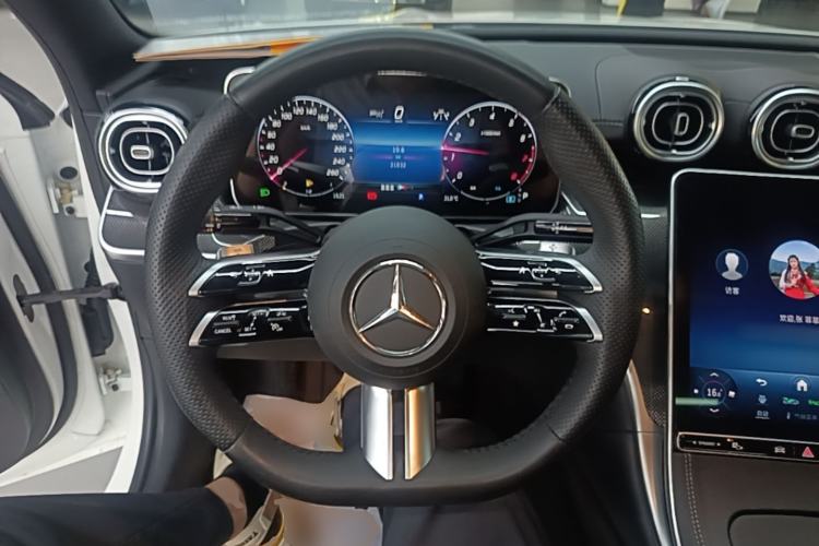 Used Mercedes-Benz C-Class 2024 Facelift C 260 L Night Edition Sport Version Steering Wheel