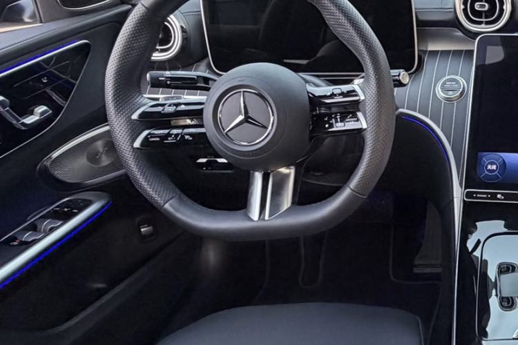 Used Mercedes-Benz C-Class 2024 Facelifted C-Class 260 L Night Edition Sports Version Steering Wheel