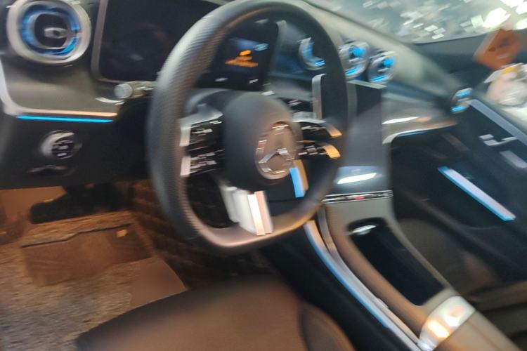 Used Mercedes-Benz C-Class 2024 Second Facelift C 260 L Sport Edition Steering Wheel