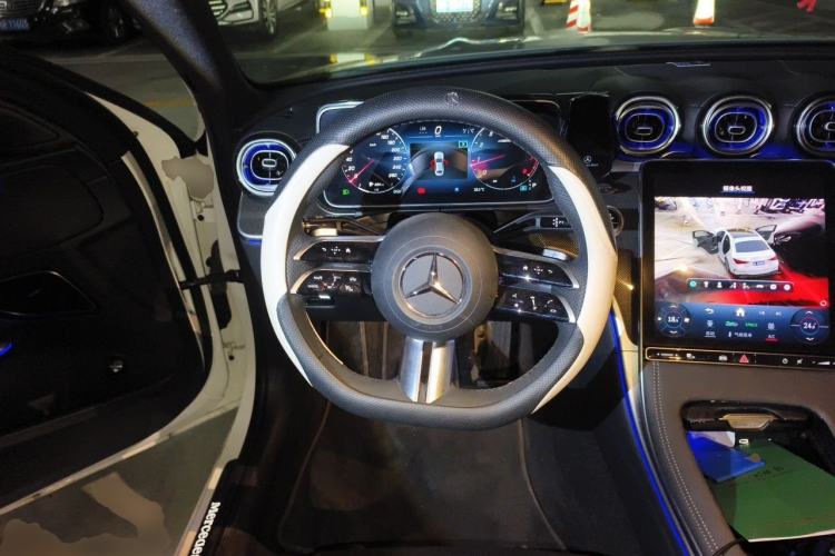 Used Mercedes-Benz C-Class 2024 Second Facelift C 260 L Sport Edition Steering Wheel