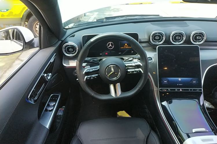 Used Mercedes-Benz C-Class 2024 Second Facelift C 260 L Sport Edition Steering Wheel