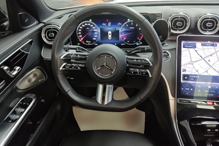 Used Mercedes-Benz C-Class 2024 Facelift C 260 L Night Edition Sport Version Steering Wheel