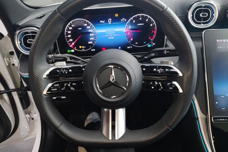 Used Mercedes-Benz C-Class 2024 Facelift C 260 L Night Edition Sport Version Steering Wheel