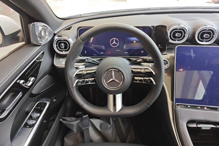 Used Mercedes-Benz C-Class 2024 Second Facelift C 260 L Sport Edition Steering Wheel