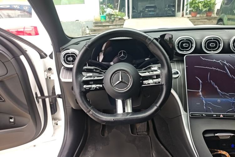 Used Mercedes-Benz C-Class 2024 Second Facelift C 260 L Sport Edition Steering Wheel