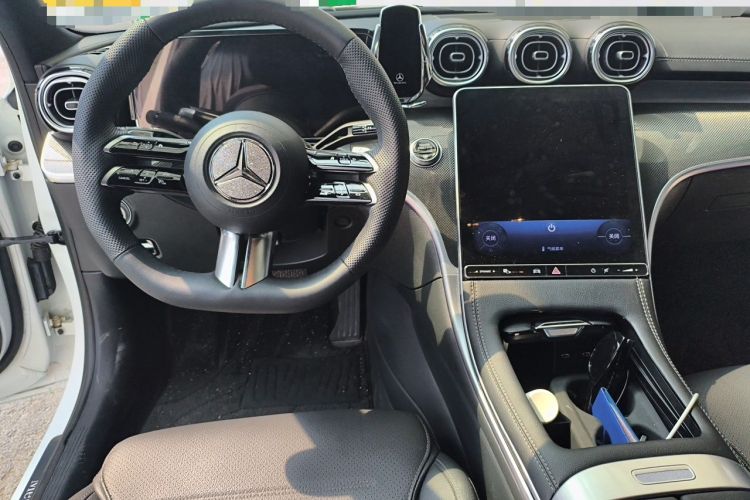 Used Mercedes-Benz C-Class 2024 Facelift C 260 L Night Edition Sport Version Steering Wheel