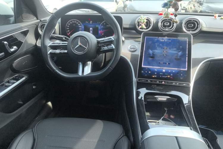 Used Mercedes-Benz C-Class 2024 Restyled C 260 L Sport Edition Steering Wheel