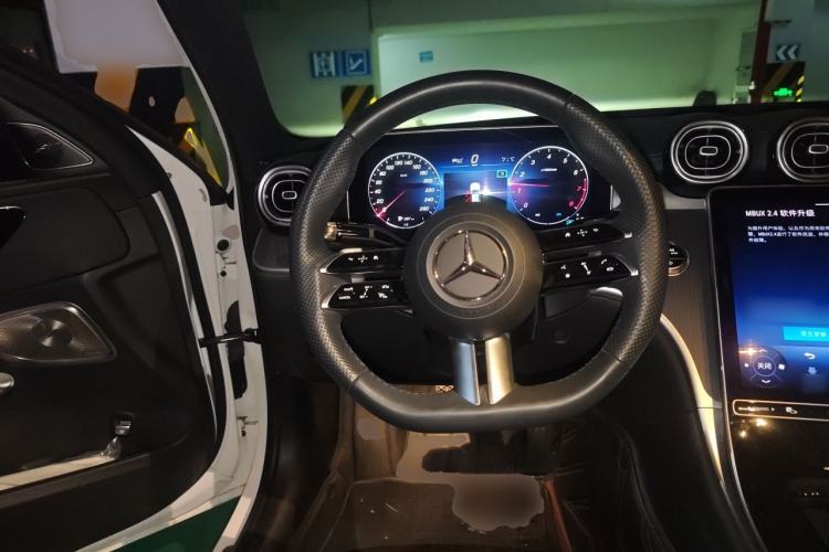 Used Mercedes-Benz C-Class 2024 C 260 L Brilliant Night Sports Edition Steering Wheel