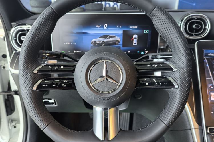 Used Mercedes-Benz C-Class 2024 Second Facelift C 260 L Sport Edition Steering Wheel