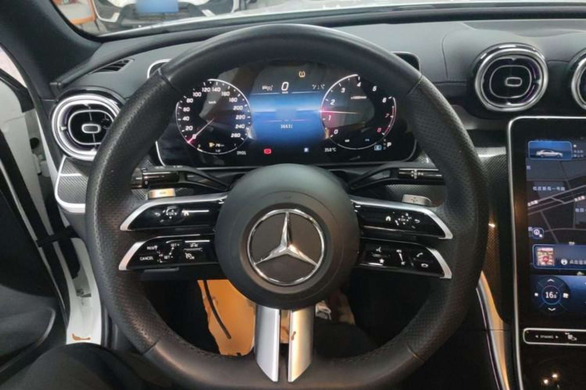 Used Mercedes-Benz C-Class 2024 Restyled C 260 L Sport Edition Steering Wheel