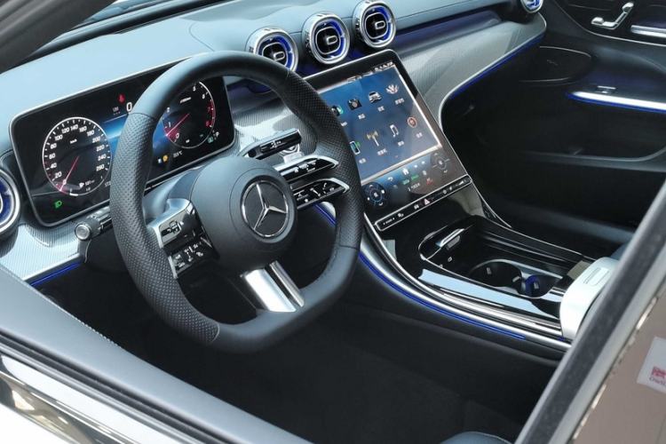 Used Mercedes-Benz C-Class 2024 Restyled C 260 L Sport Edition Steering Wheel