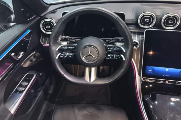 Used Mercedes-Benz C-Class 2024 Facelifted C-Class 260 L Night Edition Sports Version Steering Wheel