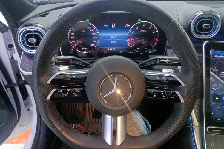 Used Mercedes-Benz C-Class 2024 Second Facelift C 260 L Sport Edition Steering Wheel