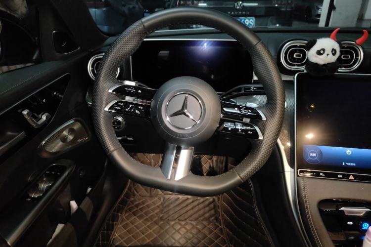 Used Mercedes-Benz C-Class 2024 Facelifted C-Class 260 L Night Edition Sports Version Steering Wheel