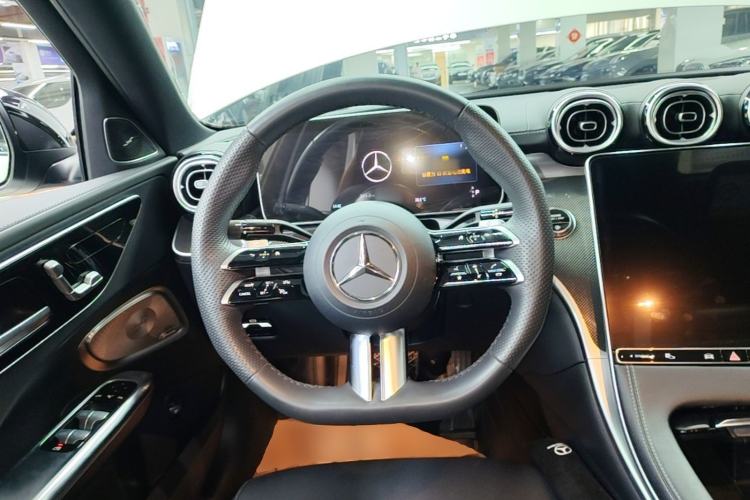 Used Mercedes-Benz C-Class 2024 Facelift C 260 L Night Edition Sport Version Steering Wheel