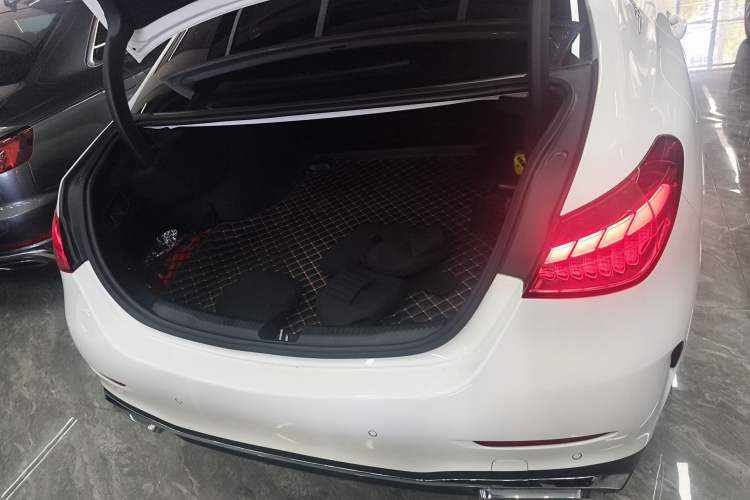 Used Mercedes-Benz C-Class 2024 Restyled C 260 L Sport Edition Trunk