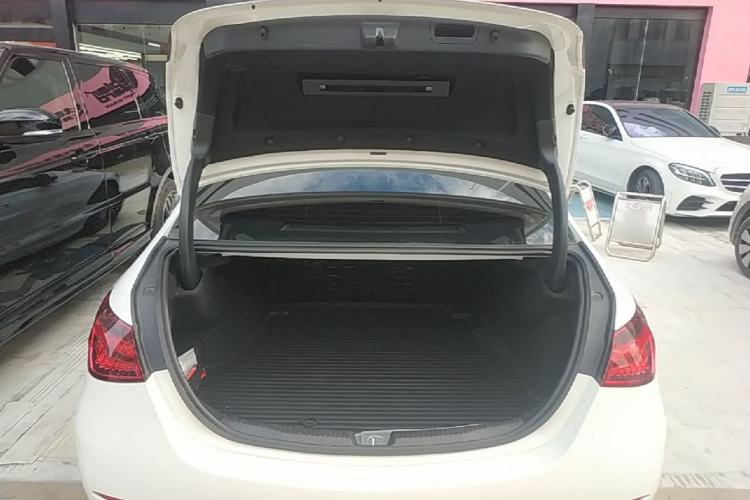 Used Mercedes-Benz C-Class 2024 Restyled C 260 L Sport Edition Trunk