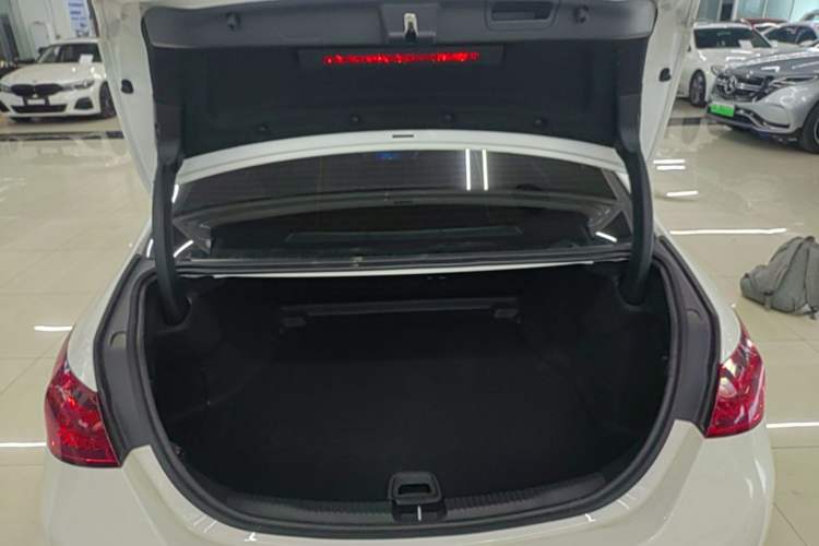 Used Mercedes-Benz C-Class 2024 Second Facelift C 260 L Sport Edition Trunk