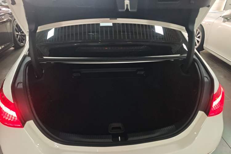 Used Mercedes-Benz C-Class 2024 Restyled C 260 L Sport Edition Trunk