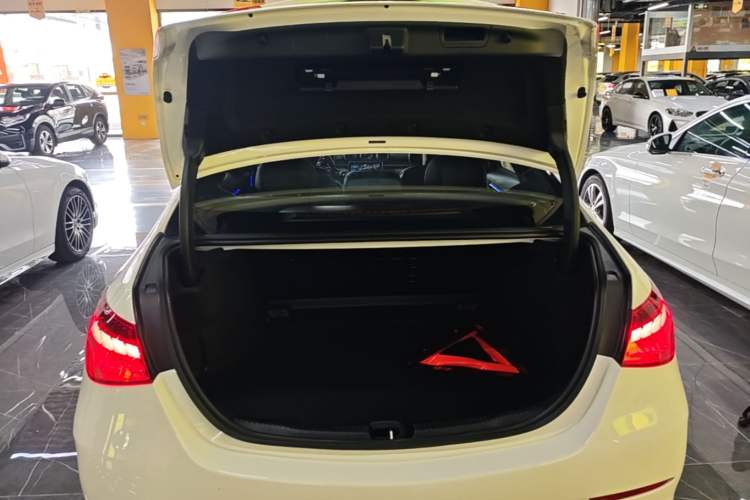 Used Mercedes-Benz C-Class 2024 Restyled C 260 L Sport Edition Trunk