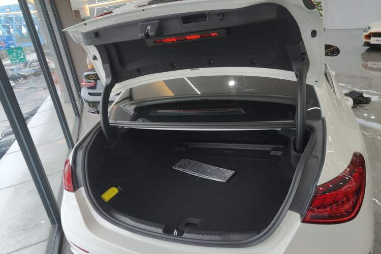 Used Mercedes-Benz C-Class 2024 Second Facelift C 260 L Starry Night Sport Edition Trunk
