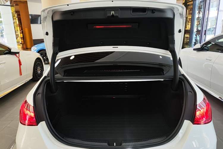 Used Mercedes-Benz C-Class 2024 Restyled C 260 L Sport Edition Trunk