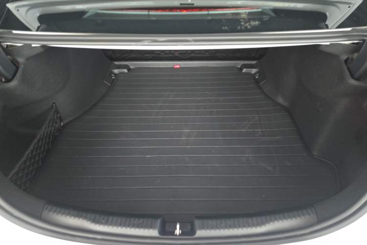Used Mercedes-Benz C-Class 2024 C 200 L Sport Edition Trunk