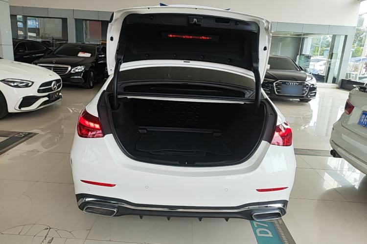 Used Mercedes-Benz C-Class 2024 Second Facelift C 260 L Sport Edition Trunk