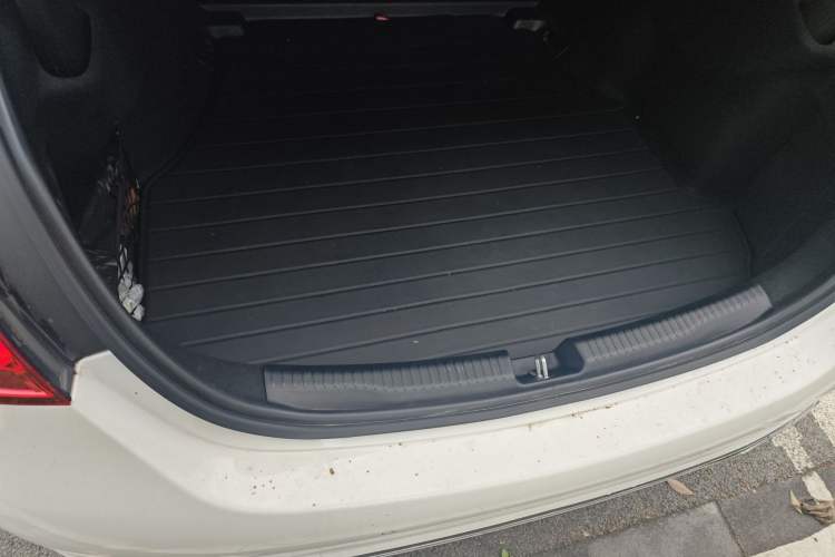 Used Mercedes-Benz C-Class 2024 C 260 L Sport Edition Trunk