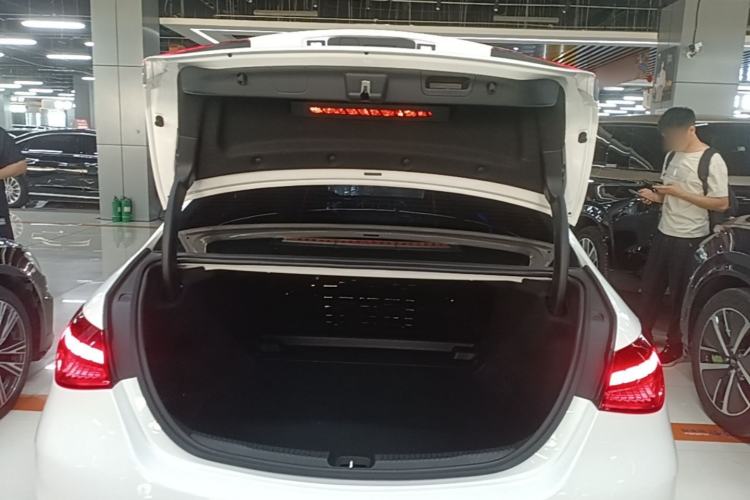 Used Mercedes-Benz C-Class 2024 Second Facelift C 260 L Sport Edition Trunk