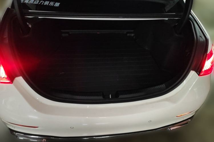 Used Mercedes-Benz C-Class 2024 Second Facelift C 260 L Sport Edition Trunk