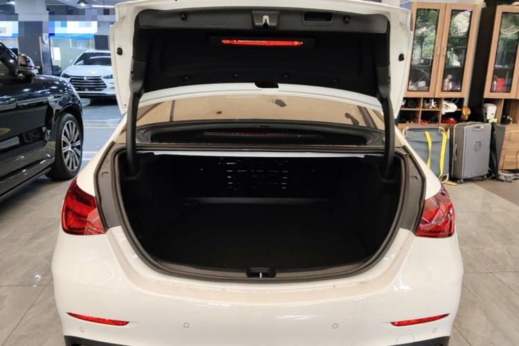 Used Mercedes-Benz C-Class 2024 Second Facelift C 260 L Starry Night Sport Edition Trunk