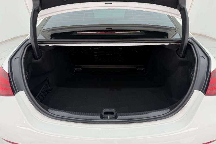 Used Mercedes-Benz C-Class 2024 Second Facelift C 260 L Sport Edition Trunk