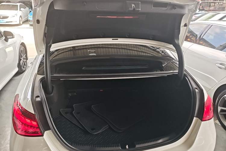 Used Mercedes-Benz C-Class 2024 C 200 L Sport Edition Trunk