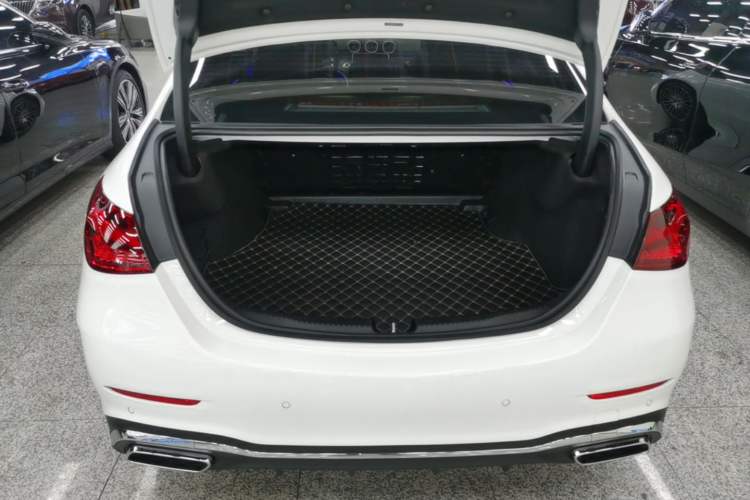 Used Mercedes-Benz C-Class 2024 Restyled C 200 L Sport Edition Trunk