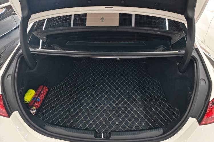 Used Mercedes-Benz C-Class 2024 Restyled C 260 L Sport Edition Trunk