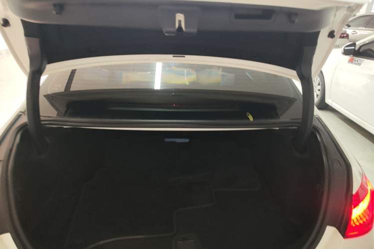 Used Mercedes-Benz C-Class 2024 Second Facelift C 260 L Sport Edition Trunk