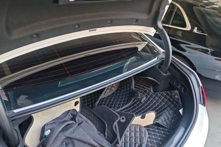 Used Mercedes-Benz C-Class 2024 Restyled C 260 L Sport Edition Trunk