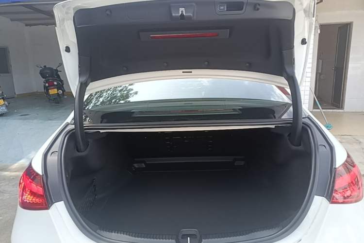 Used Mercedes-Benz C-Class 2024 Restyled C 260 L Sport Edition Trunk